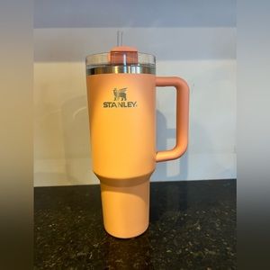 Stanley Quencher 40 Oz Peach